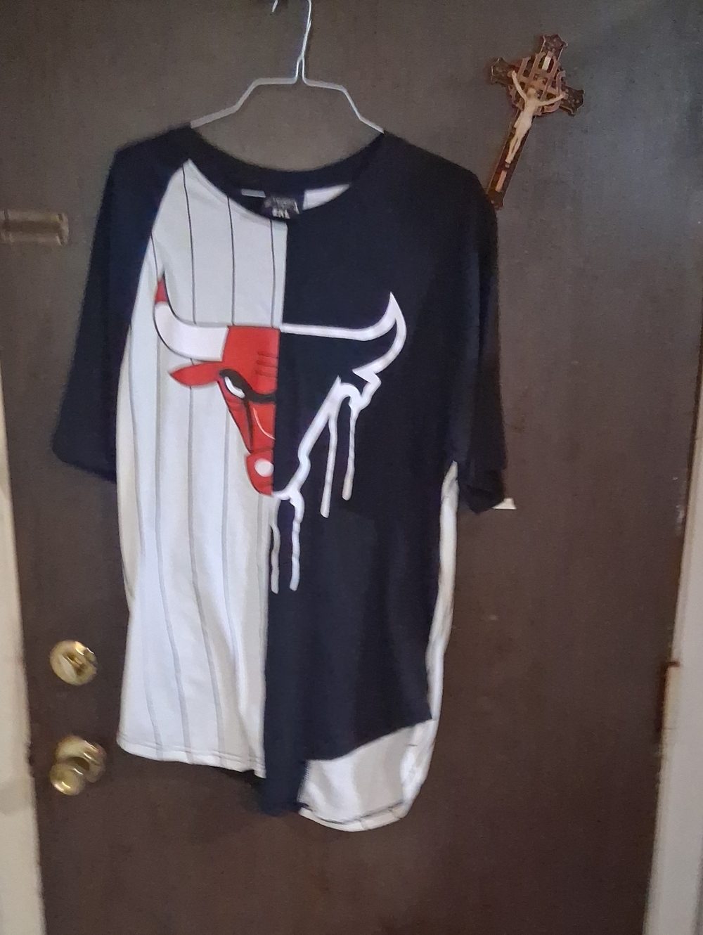 Black & White Bulls Graphic Tee
